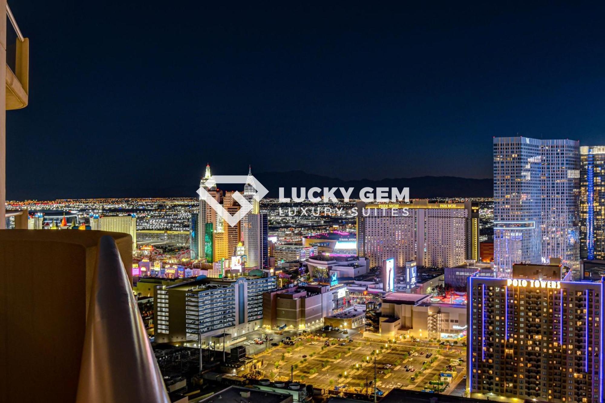 Lucky Gem Penthouse & Luxury Suites At Signature Resort, Balcony Strip View 3505 拉斯维加斯 外观 照片