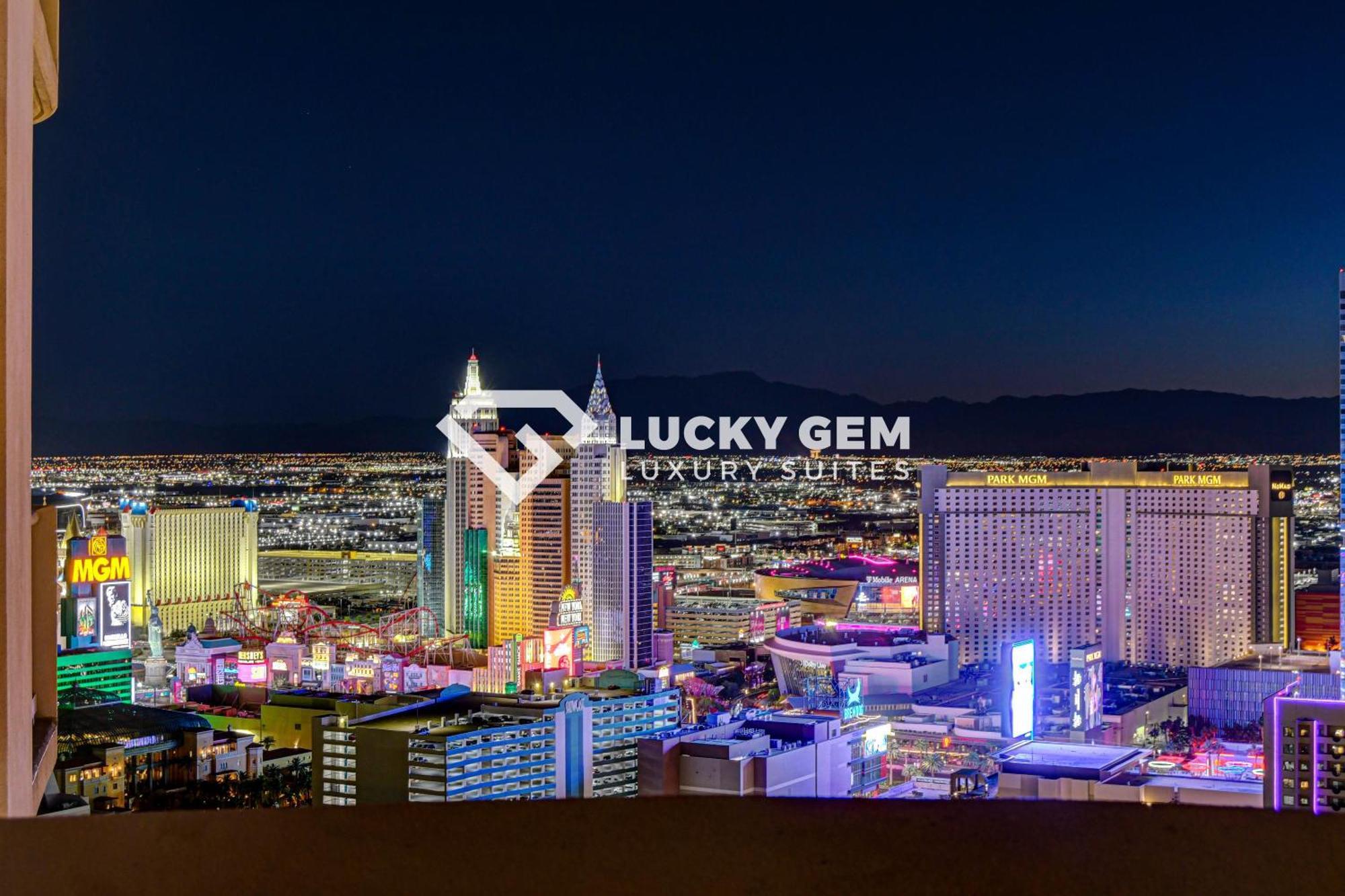 Lucky Gem Penthouse & Luxury Suites At Signature Resort, Balcony Strip View 3505 拉斯维加斯 外观 照片