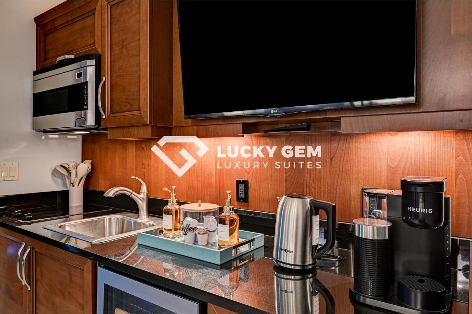 Lucky Gem Penthouse & Luxury Suites At Signature Resort, Balcony Strip View 3505 拉斯维加斯 外观 照片