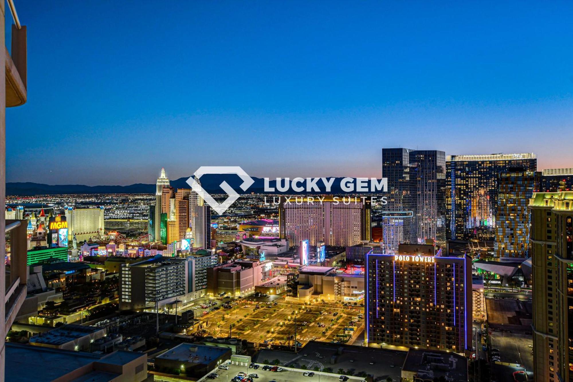 Lucky Gem Penthouse & Luxury Suites At Signature Resort, Balcony Strip View 3505 拉斯维加斯 外观 照片