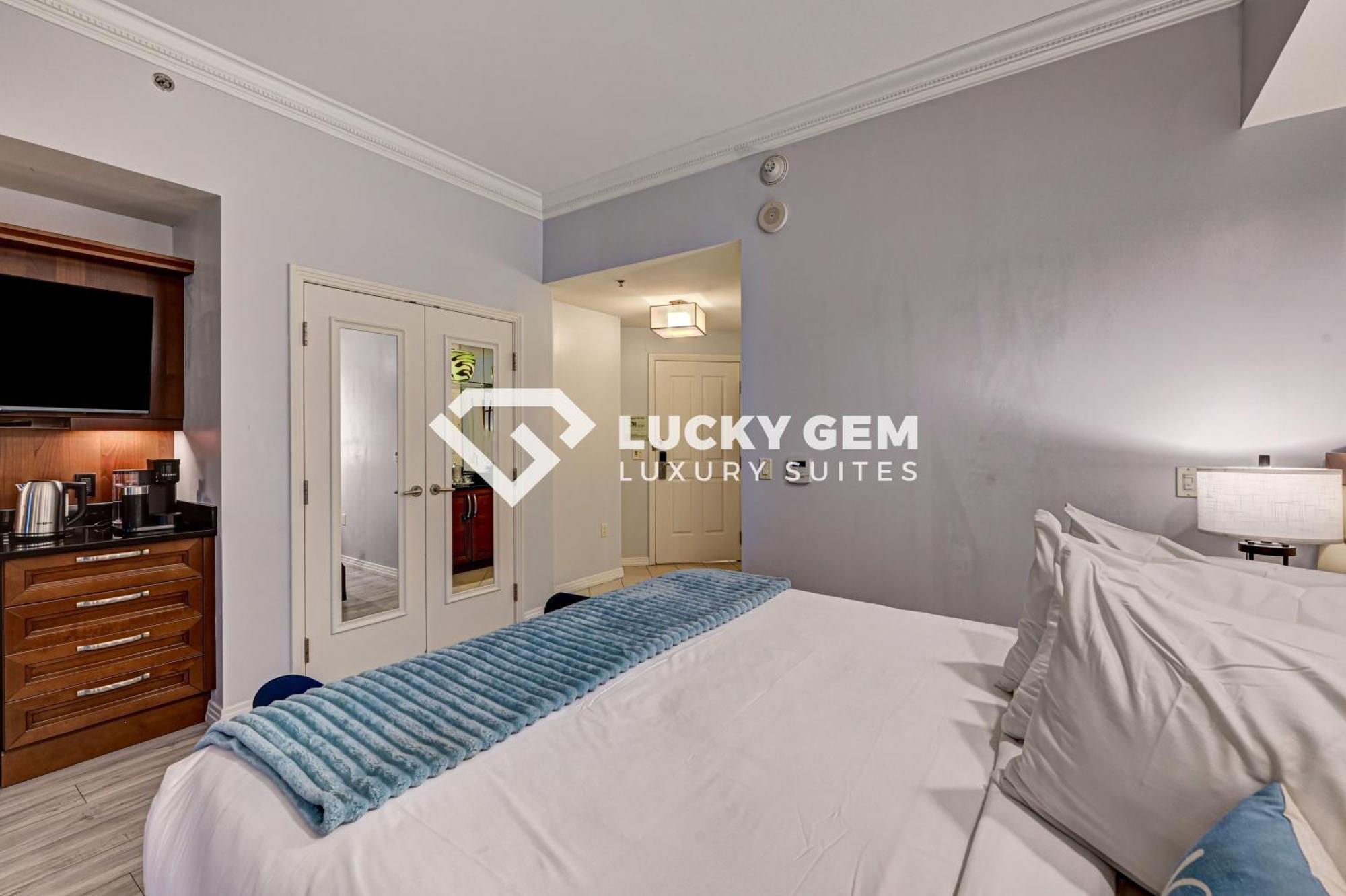 Lucky Gem Penthouse & Luxury Suites At Signature Resort, Balcony Strip View 3505 拉斯维加斯 外观 照片